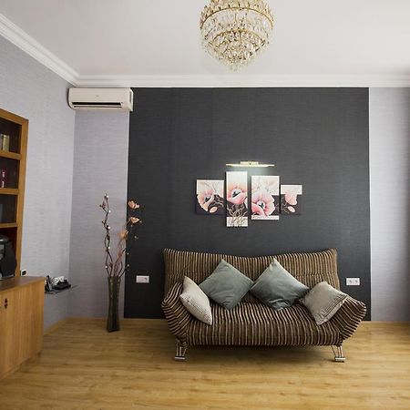 Eden Villa Tbilisi ภายนอก รูปภาพ